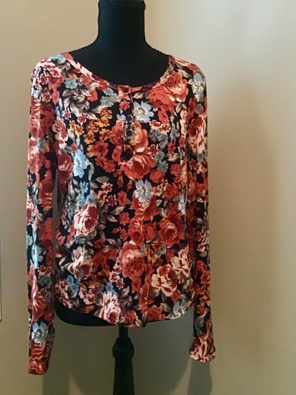 Pretty Garden Henley Tee, Size XL, Floral